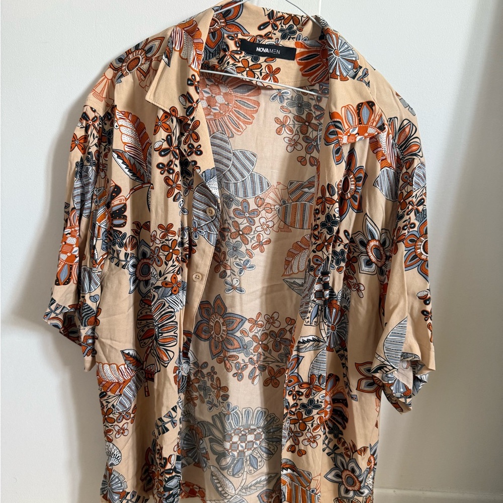 Fashion Nova Beige Floral Short Sleeve Shirt Jacket with Orange & Gray Print